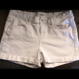 White old navy shorts 14